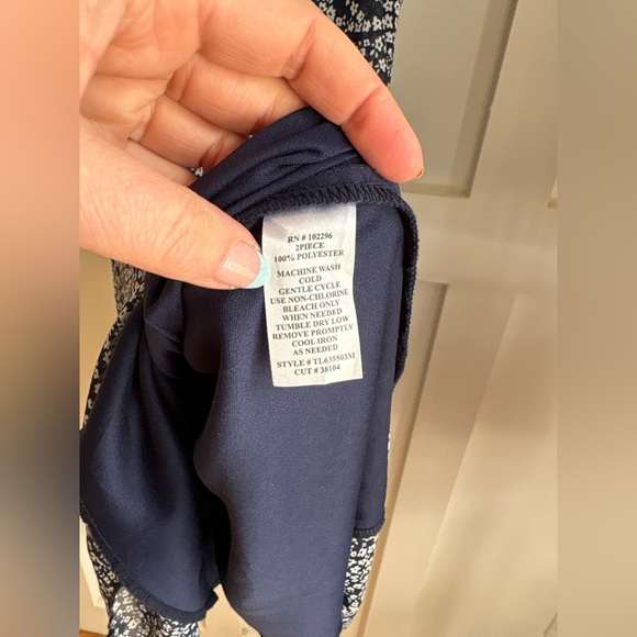 Feminine Navy & White Printed Midi Dress 12 - Picture 7 of 9